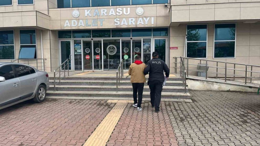 Polis şüphe üzerine durdurdu, üzerinden bakın neler çıktı