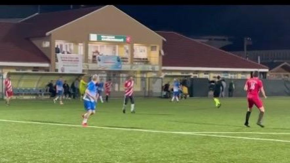 Karaçayır'da futbol şöleni başladı