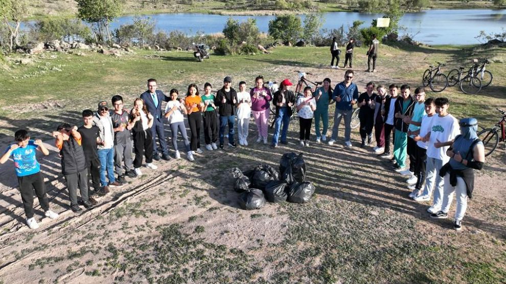 Kıbrıscık Sporcuları, Nadas Gölü'nde Çevre Temizliği İle Bilinç Oluşturdu
