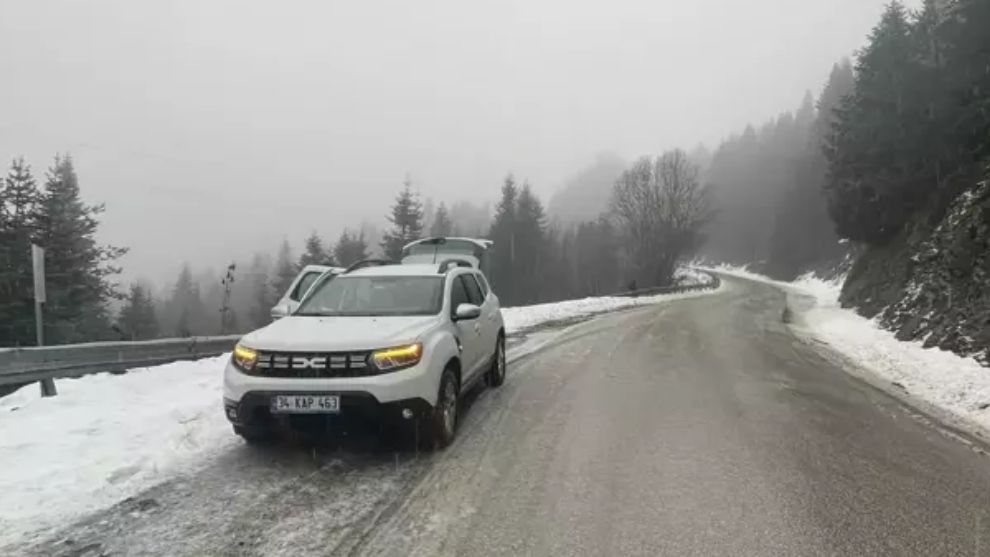 Kartalkaya Kayak Merkezi'nde Kar Yağışı Devam Ediyor