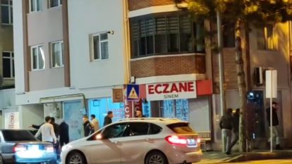 Yumrukların havada uçuştuğu kavgada silah sesleri yükseldi...