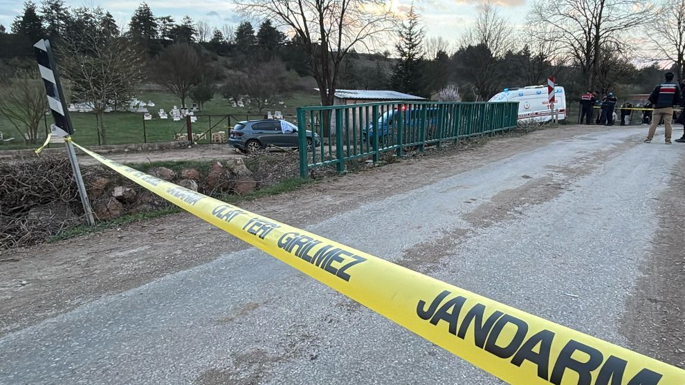 Akrabalar arasında mal paylaşımı kavgası kanlı bitti Amca, mezarlıkta yeğenini öldürdü