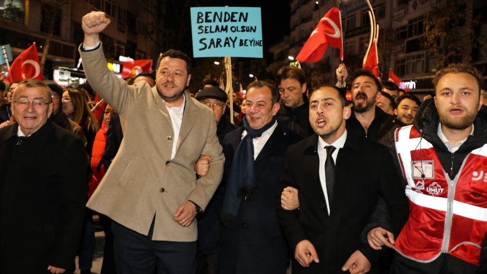 Tanju Özcan: 