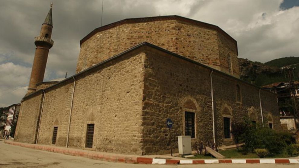 Yıldırım Bayezit Camii 643 Yıldır Ayakta