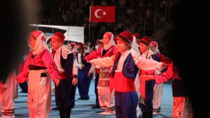 Bolu'da coşkulu 23 Nisan şenlikleri