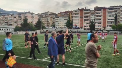 Gol sevinci ortalığı karıştırdı