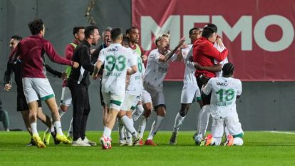 Play-off yarı finaline adını yazdırdı