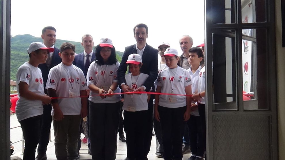 Bilim Fuarı’nda öğrencilerin hazırladığı projeler ilgi gördü