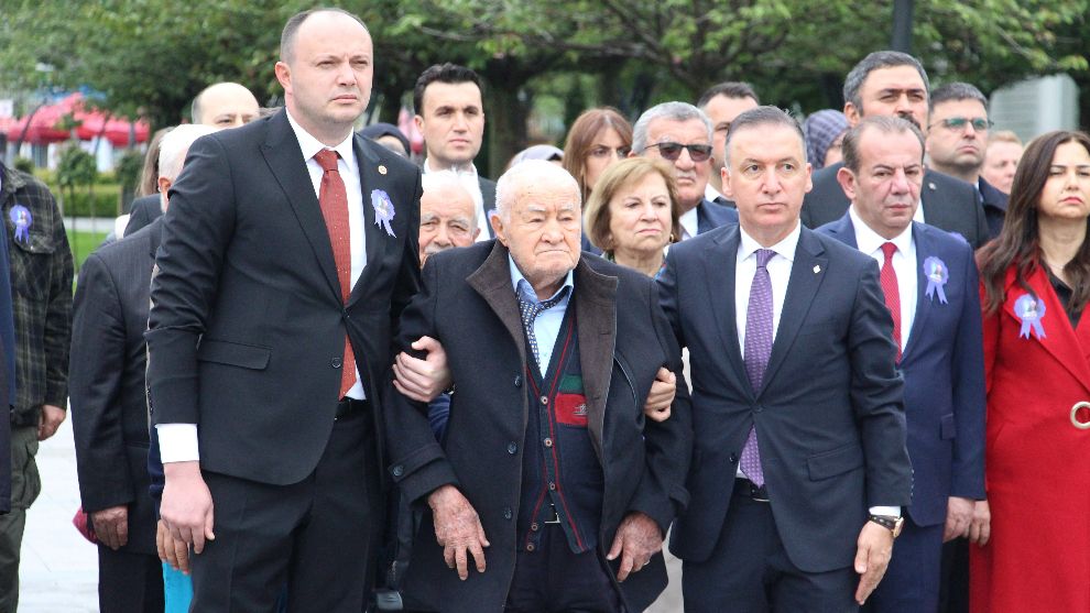 Bolu'ya 148 eser kazandıran İzzet Baysal'a duygusal anma