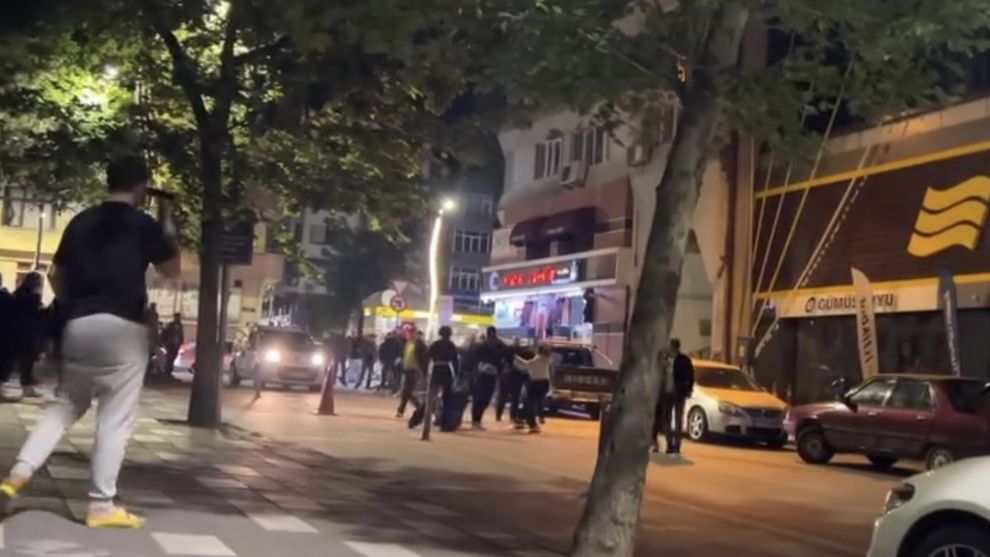 Yumruklar havada uçuştu