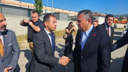 CHP Lideri Özgür Özel Bolu'da Partililer Tarafından Karşılandı
