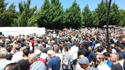 Gölde boğulan genç, gözyaşlarıyla son yolculuğuna uğurlandı
