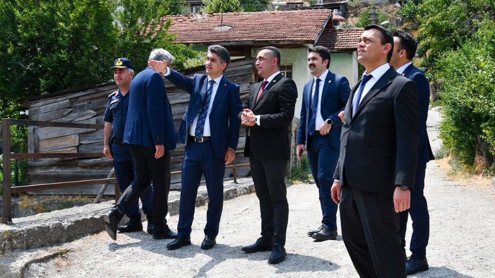 Babas Kaplıcası İnşaatında inceleme yaptılar.