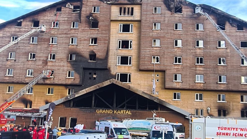 *Çok Sayıda Siyasi İsim Kartalkaya Yangını Duruşmasında Bir Araya Geldi*