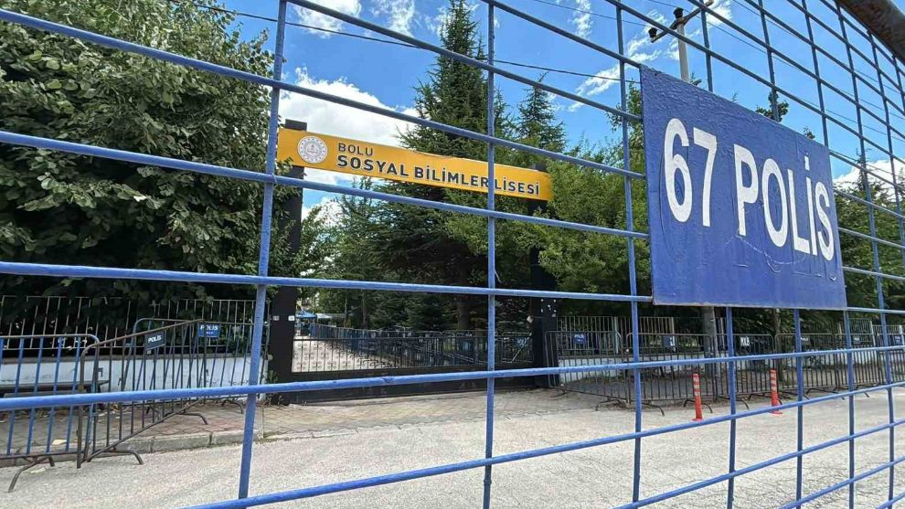 Yangın faciasına ilişkin davanın görüleceği mahkeme salonu çevresine araç girişi yasaklandı