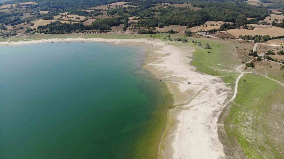 Bolu'nun içme suyunun karşılandığı göl, alarm veriyor