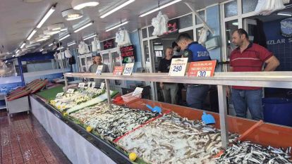 Bolu'da zabıtadan balık tezgâhlarına denetim