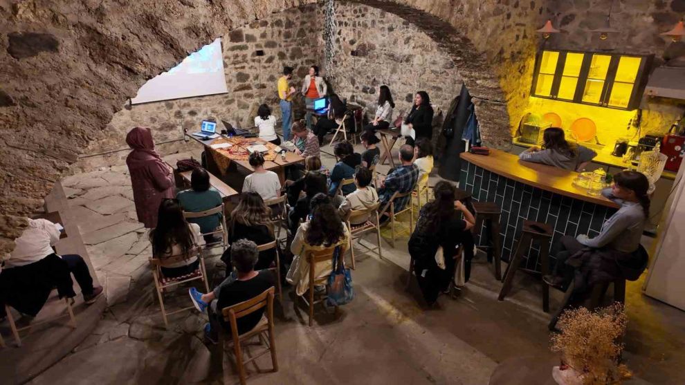 Avrupalı gençlerden Mudurnu'da tarihe dokunuş
