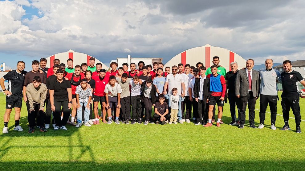 Boluspor'a İzzet Baysal Abant Turizm MTAL'dan ziyaret...