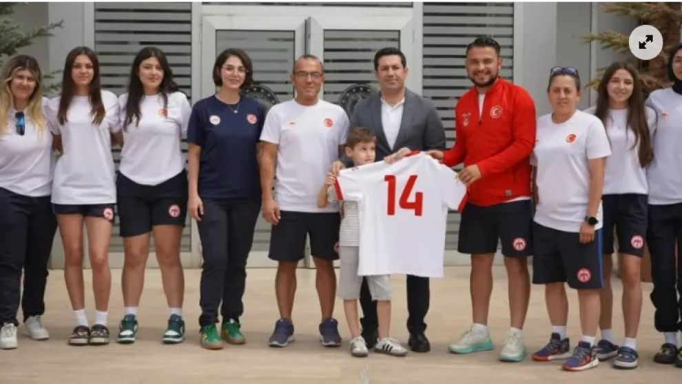 Softbol Milli takımımıza Güler’den moral!..