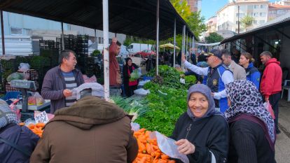 Zabıta ekiplerinden pazaryerinde sıkı denetim