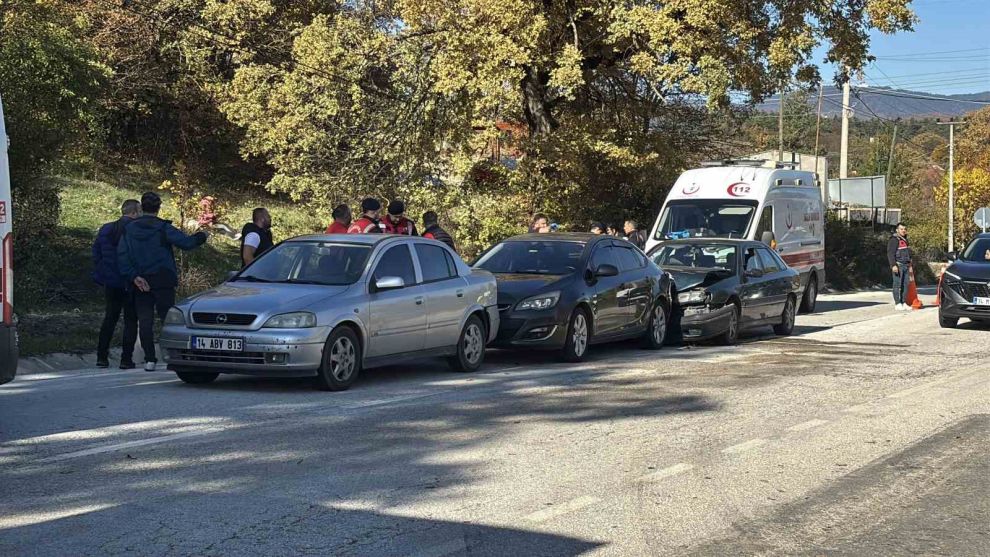 Bolu-Abant yolunda zincirleme kaza: 3 yaralı