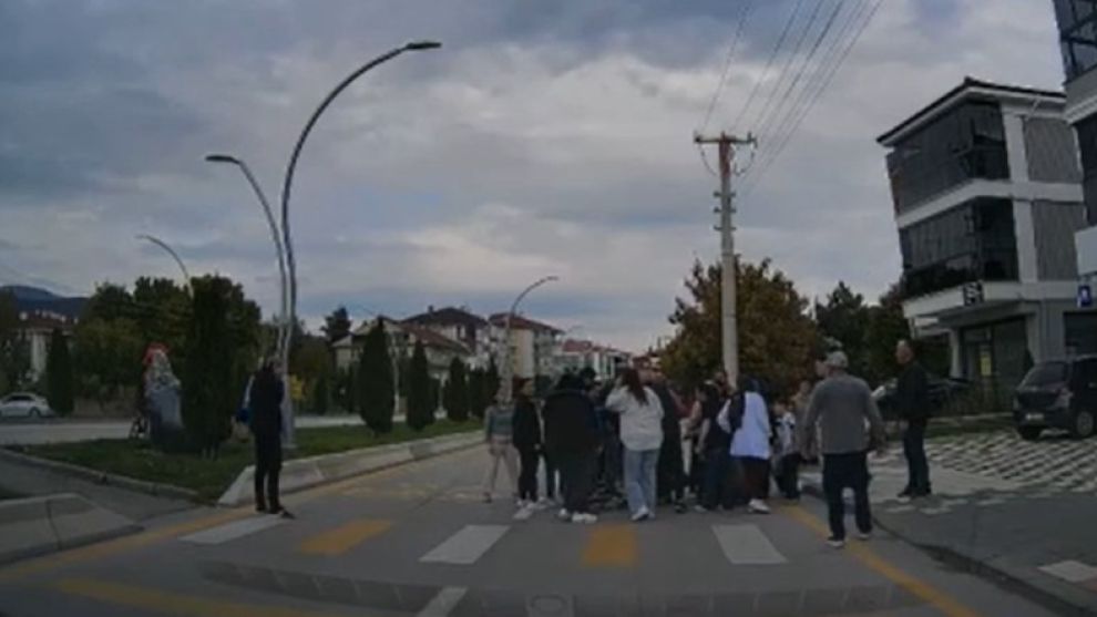 Bolu’da bir otomobil yaya geçidinde 4 yaşındaki çocuğa böyle çarptı