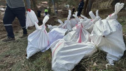 200 mezar sular altında kalmasın diye nakledildi