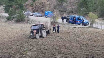 Bolu'da traktör devrildi: 1 ölü, 1 yaralı