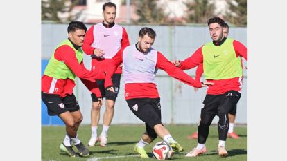 Boluspor Sivasspor'a bileniyor...
