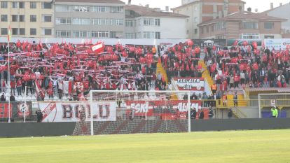 Boluspor Tribünleri Ay-yıldızlı Türk Bayrakları ile donandı...