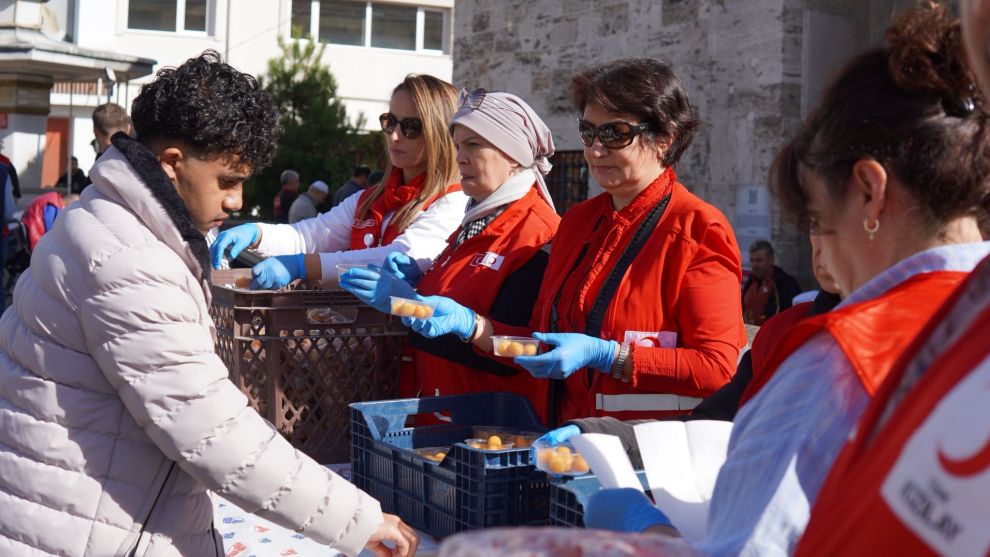 Kızılay'dan Bağışçılarının Ruhuna Mevlid-i Şerif