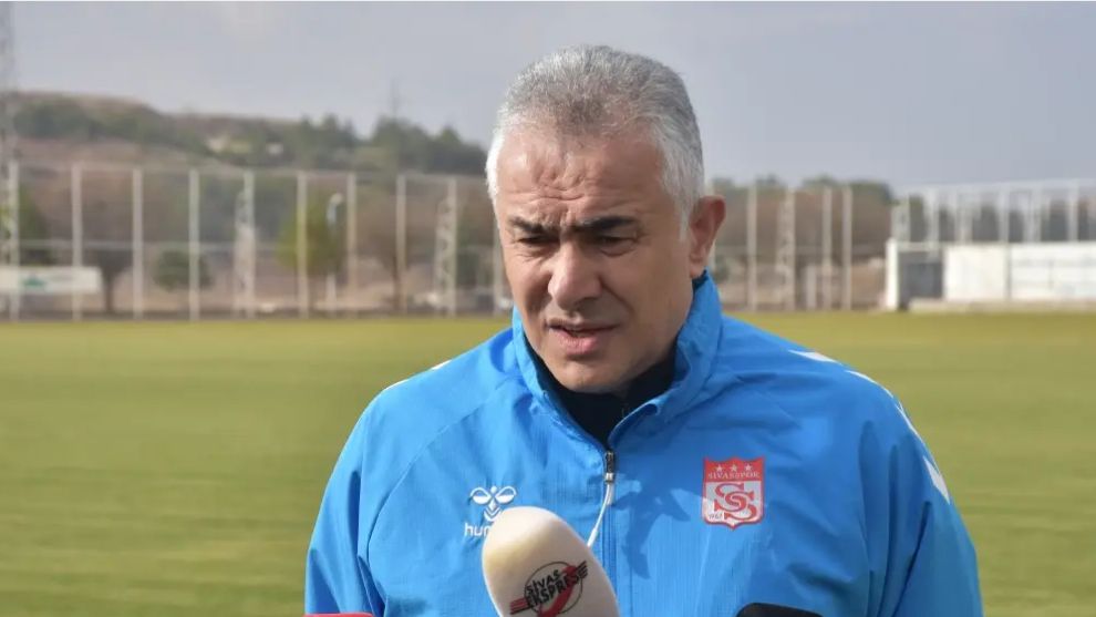 Sivasspor Teknik Direktörü Mehmet Altıparmak 