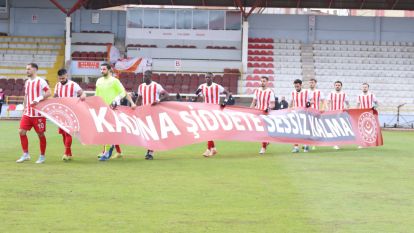 "Kadına Şiddete Sessiz Kalma" Pankartı Açtı...