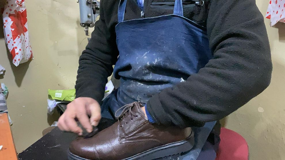 Bolu'da 35 yıllık ustadan kışlık ayakkabı tüyosu