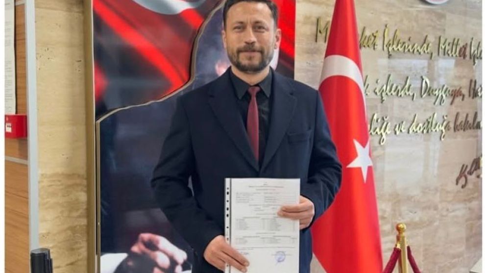 Doğan Şimşek Mazbatasını Aldı