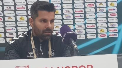 Sakaryaspor altındır, Altın Çamura düşse de yine değerlidir ...