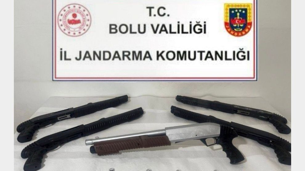 Bolu'da ruhsatsız 5 av tüfeği ele geçirildi