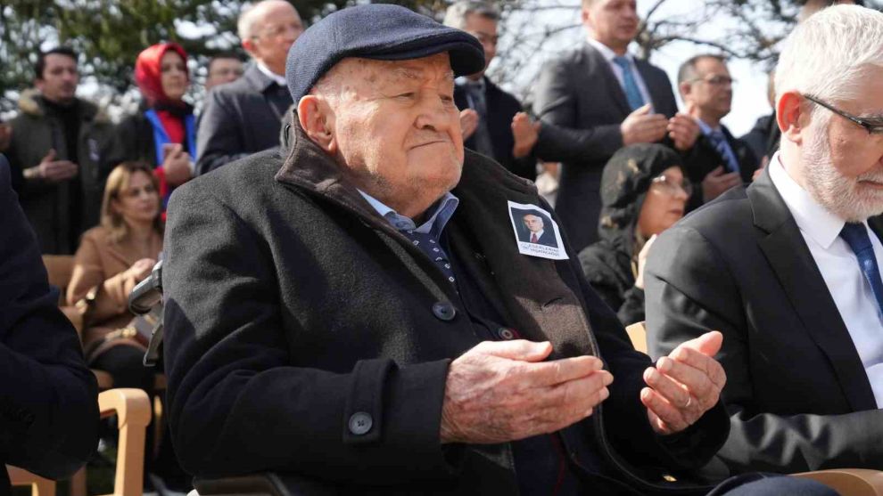 ‘Bolu'nun Babası' İzzet Baysal vefatının 26'ncı yılında dualarla anıldı