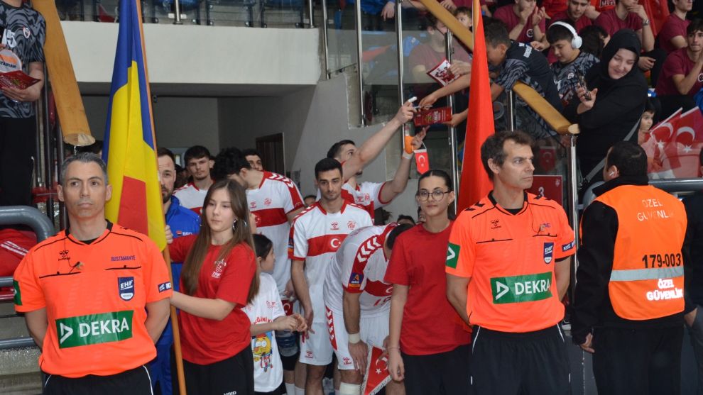 Tribünde Müthiş Ambiyans!..
