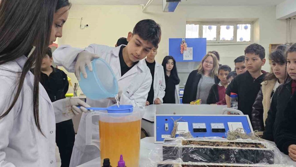 Bolu'da ilkokul öğrencileri atık yağları sabuna dönüştürdü