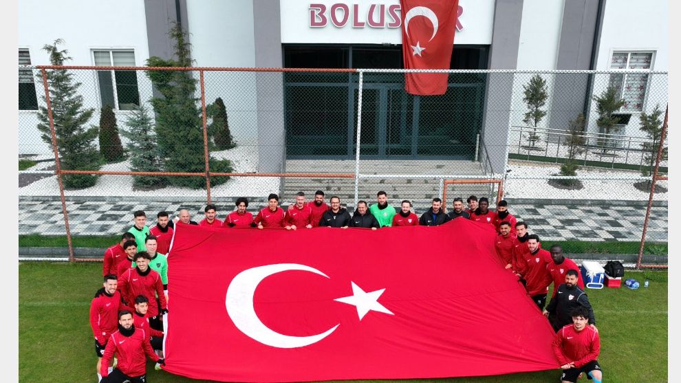 Boluspor'dan Dev Bayraklı 23 Nisan Mesajı