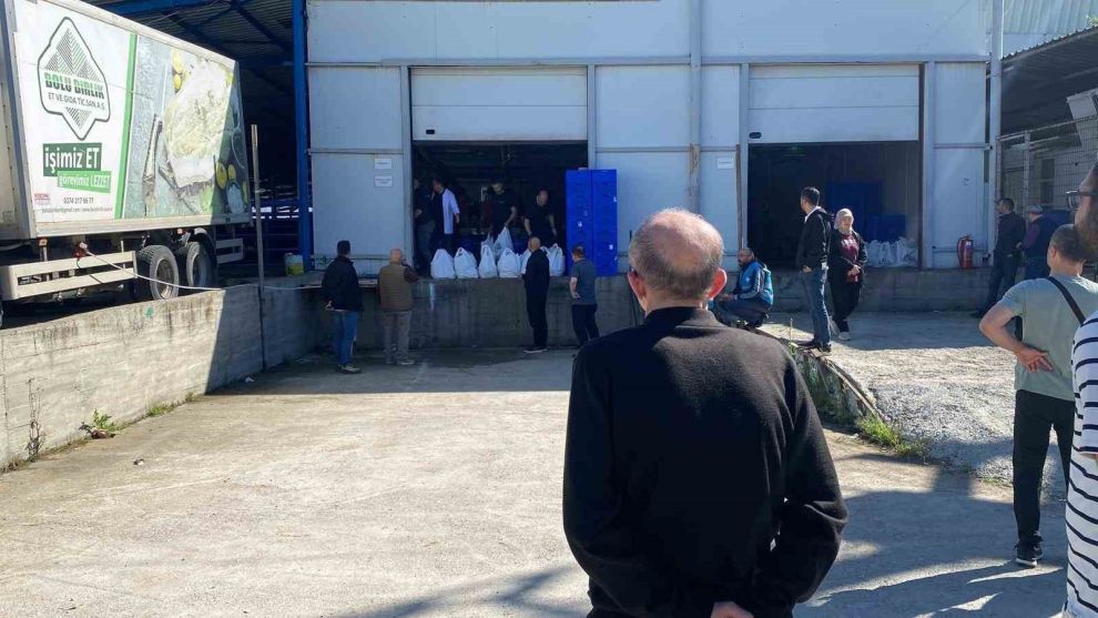 Bolu’da ilk kurban kesimleri yapıldı