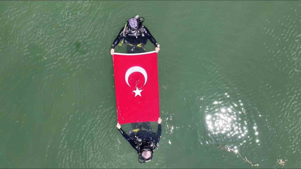 Dalgıçlar göreve hazır