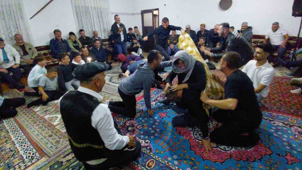 Osmanlı döneminden kalma geleneksel oyunlar yüzleri güldürdü